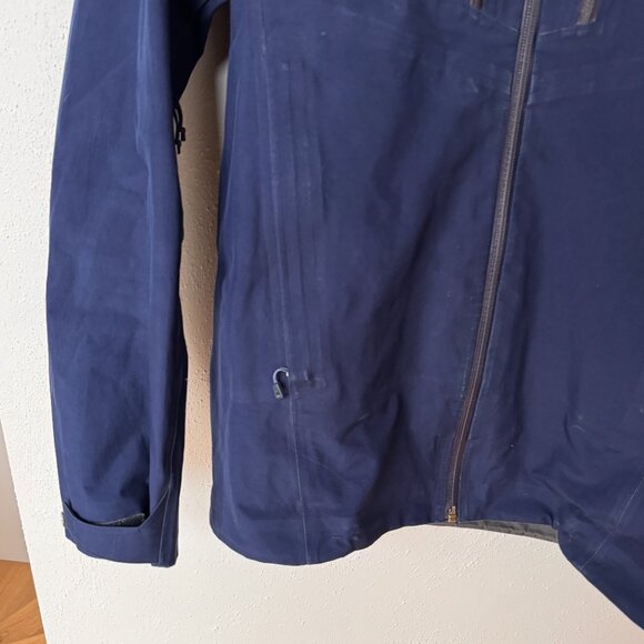Patagonia Triolet Jacket — Men’s Small, navy/dark blue - Picture 4 of 6